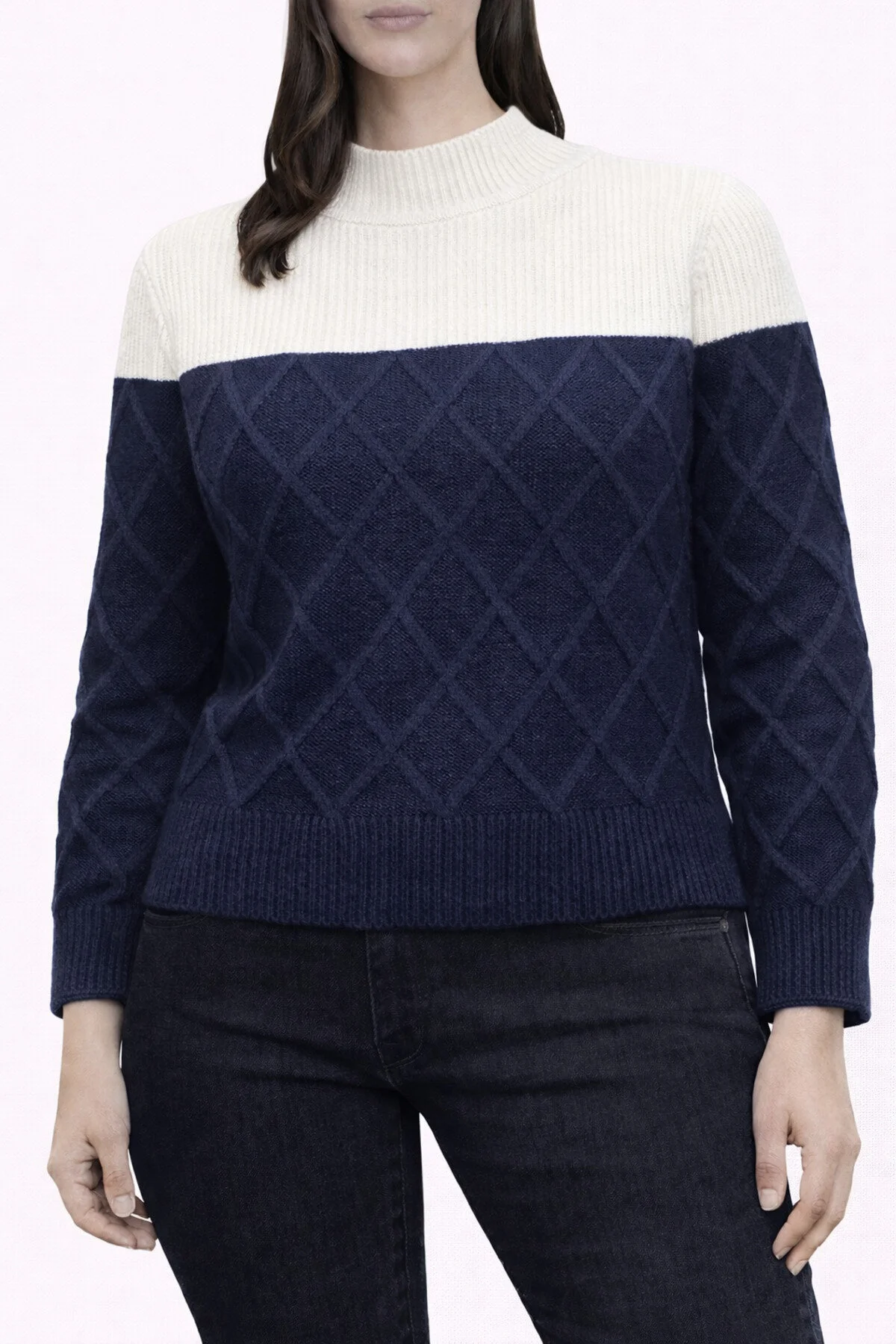 39 Lacivert Ekru Renk Bloklu Yarım Boğaz Baklava Desen Triko Kazak - Görsel 1